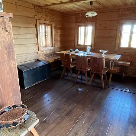 Dağ evi U Ladi