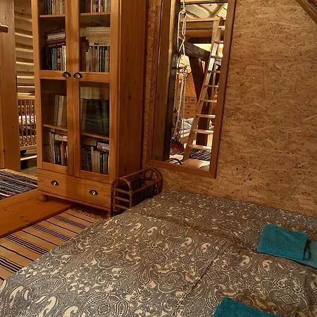 Dağ evi U Ladi *